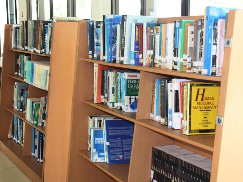 Pp University Cisarua Extérieur photo