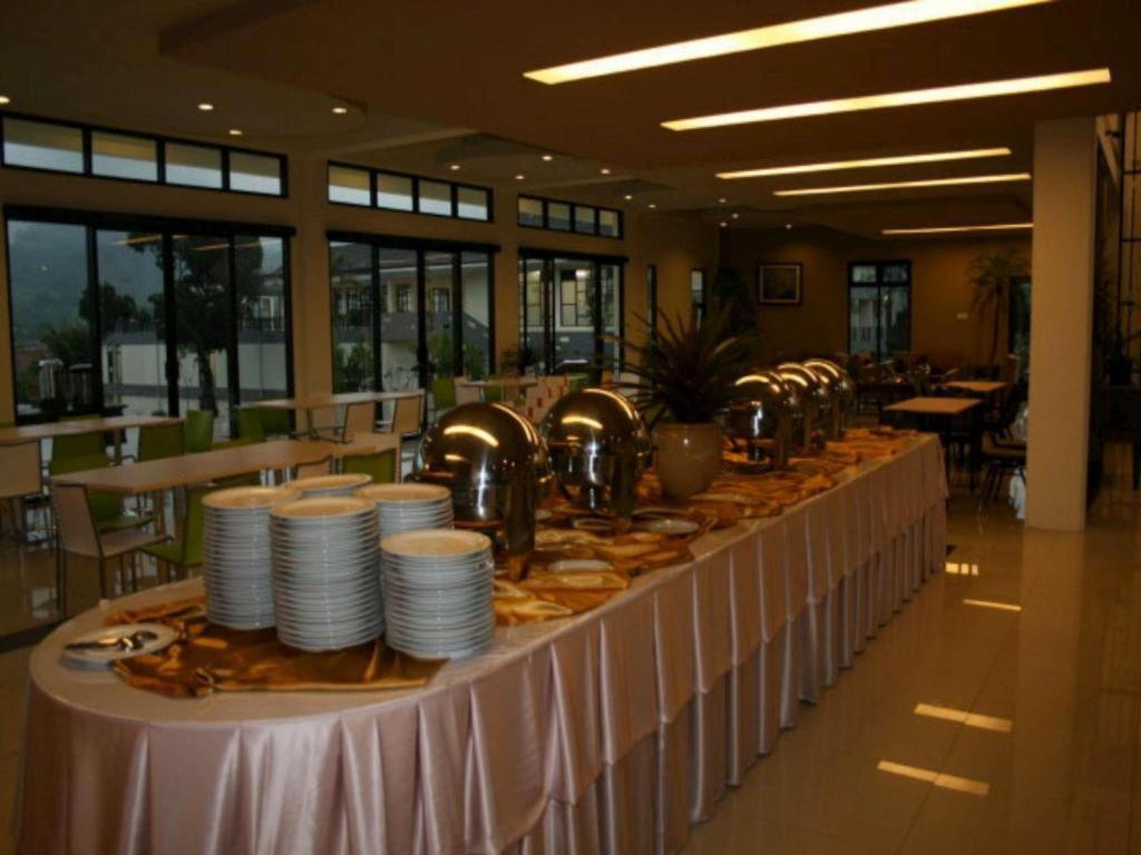 Pp University Cisarua Extérieur photo